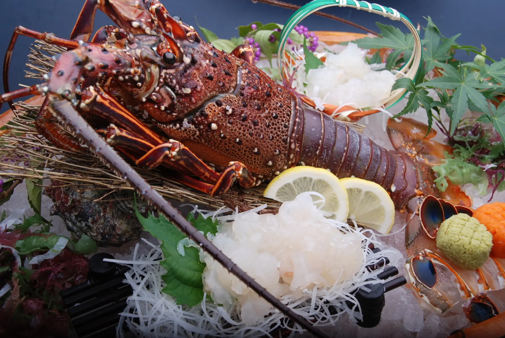 名産の伊勢海老を多彩なメニューで味わってみよう(※写真はイメージです。)