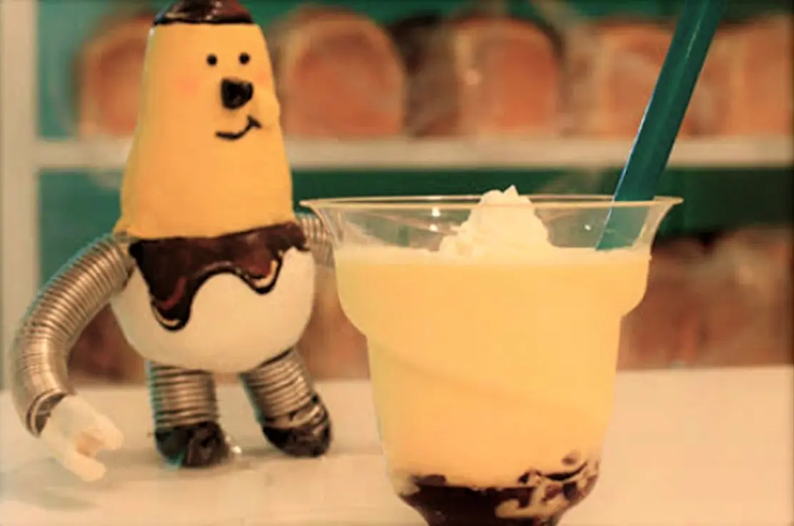 プリンとソフトクリームのハーモニーが楽しめる生プリンも好評