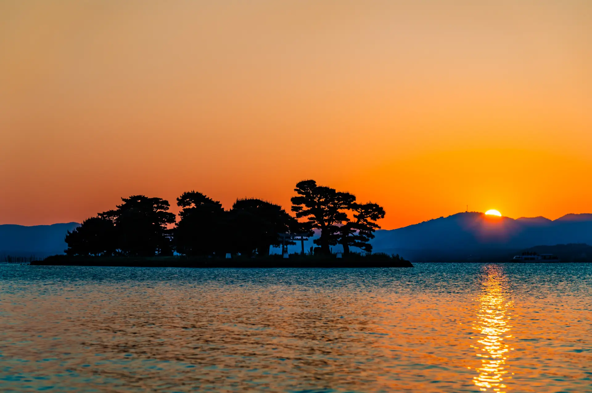 13 Popular Tourist Spots in Izumo] A Journey Through Spectacular