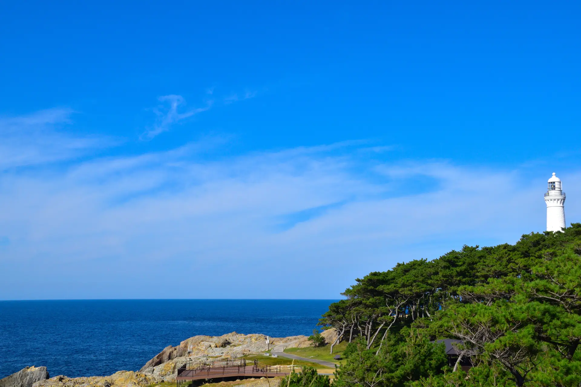 日本一の高さを誇る白亜の灯台