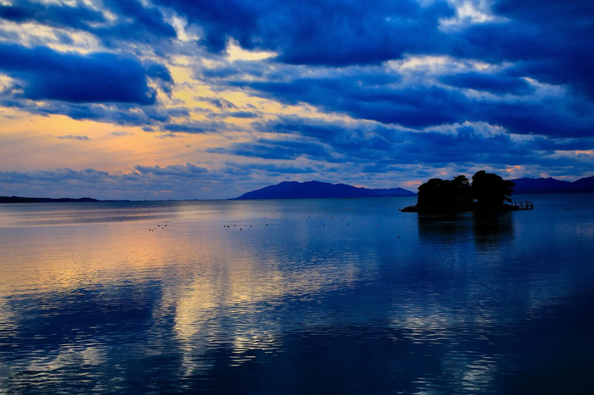 時間と共に移り変わる美しい自然景観が魅力