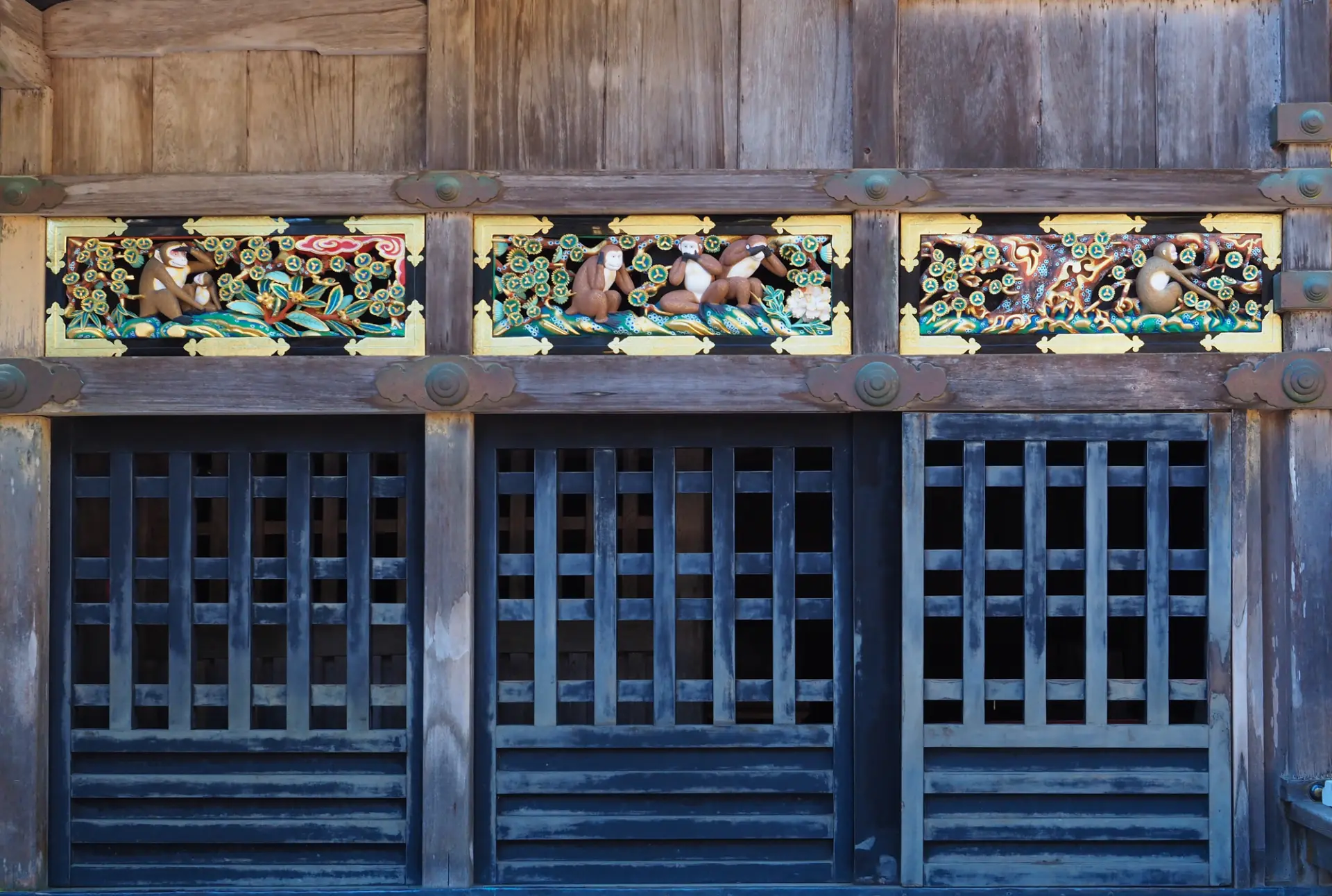 8枚の彫刻で語られるストーリーから得られるものがあるはずだ