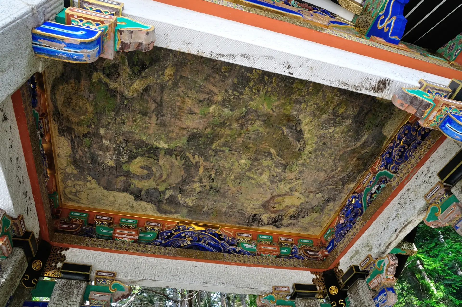 視覚と聴覚で楽しめる神秘的な体験ができる鈴鳴龍