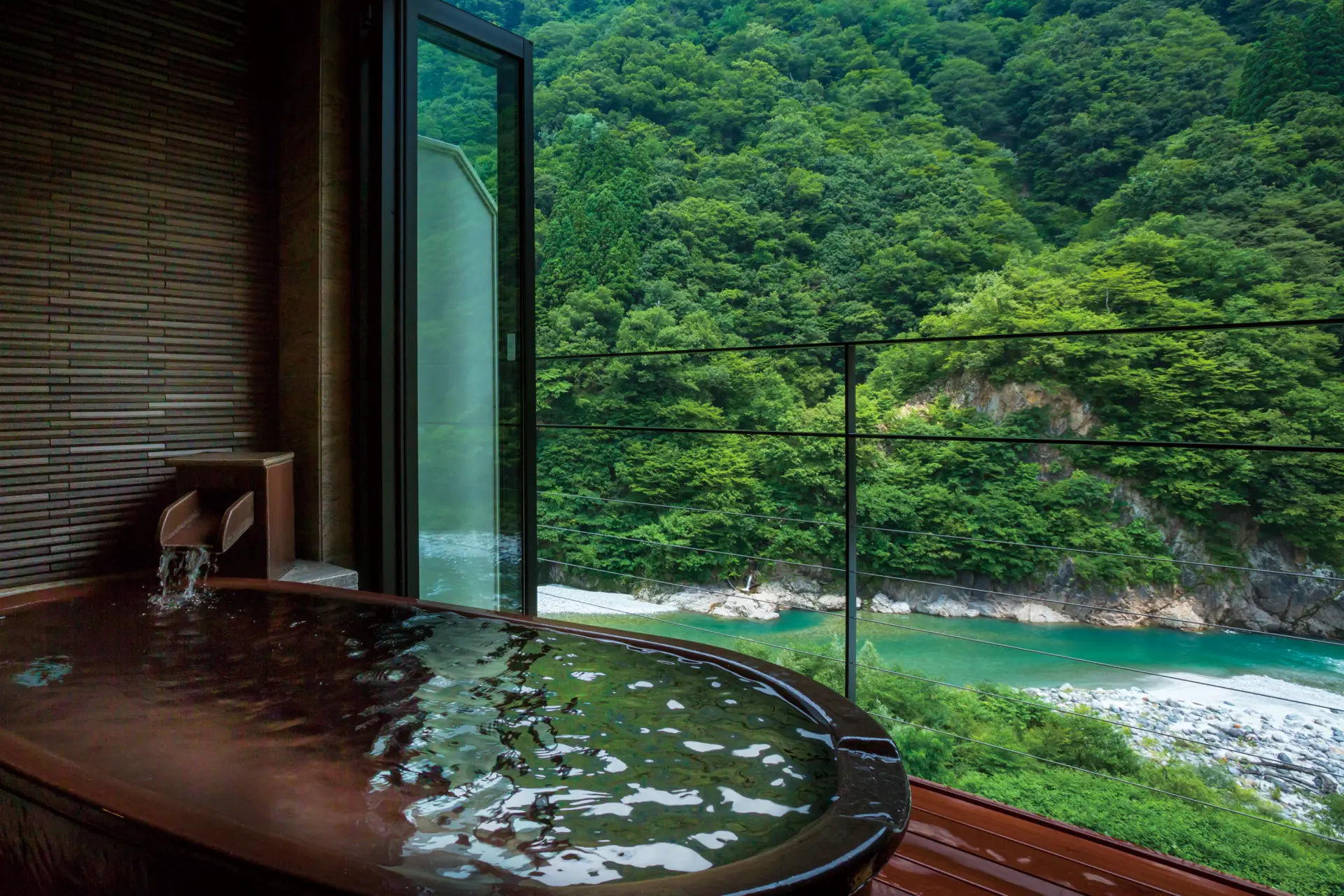 和情緒あふれる客室