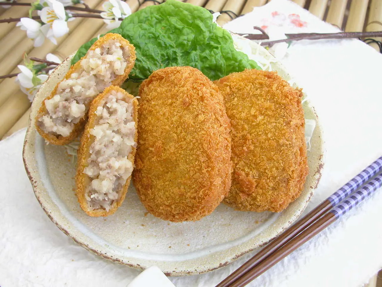 口コミで人気が広がった「村上牛コロッケ」