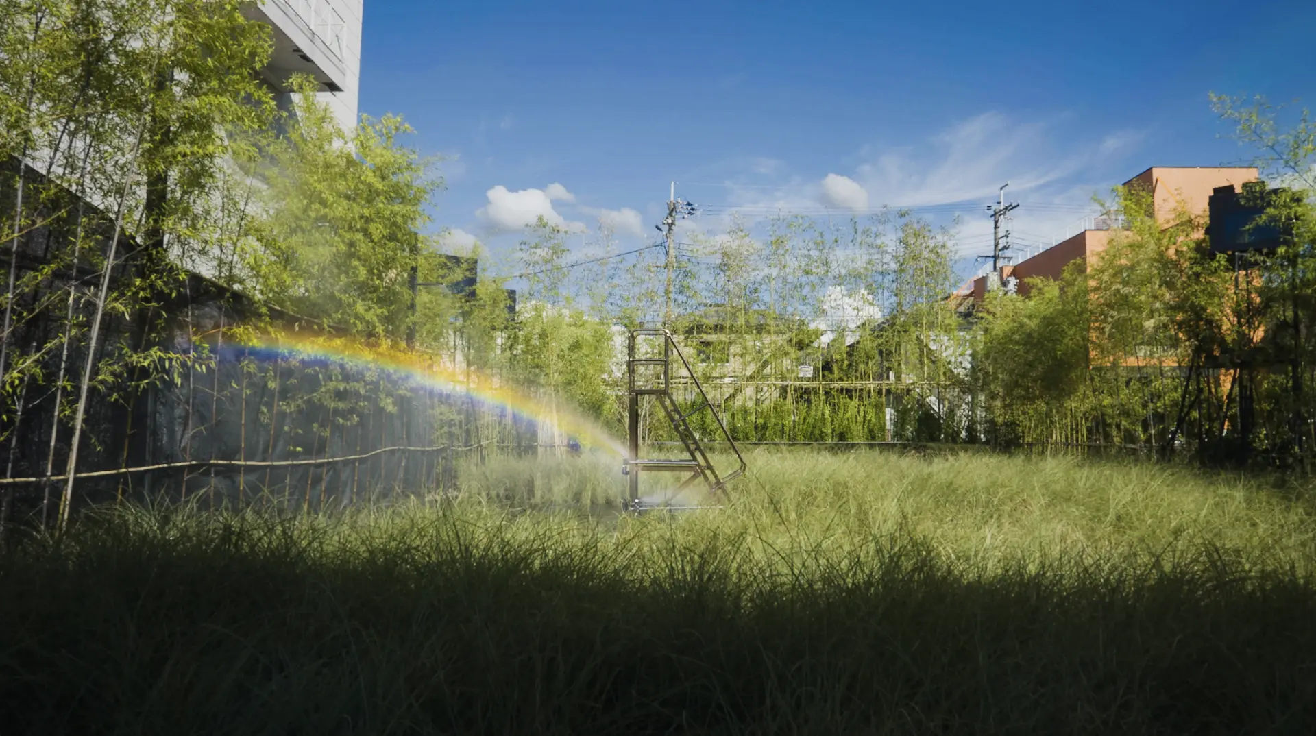 インタラクティブな環境現象を体験できる「カンカン工場の草原のカフェ」