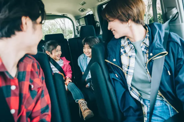 租一輛寬敞的廂型車，能讓全家出遊更輕鬆愉快