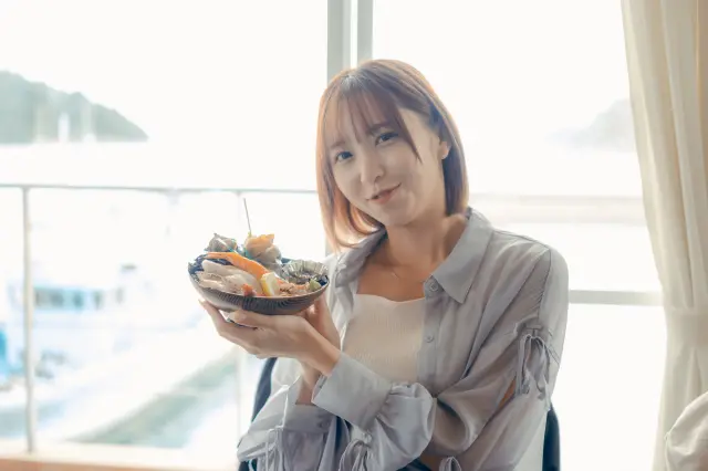 海鮮・能登牛・金箔スイーツも。金沢グルメを味わえる人気飲食店11選