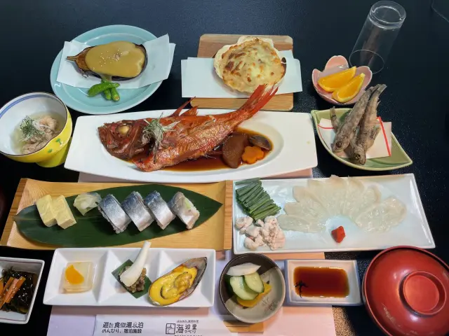 旬の業界を楽しめる「海辺里特撰プラン」も人気