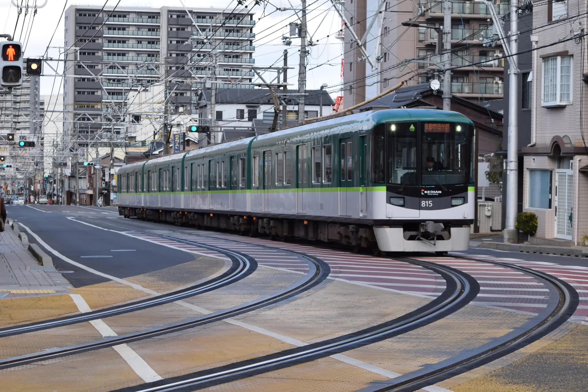 間近で見ると、その迫力に圧倒される