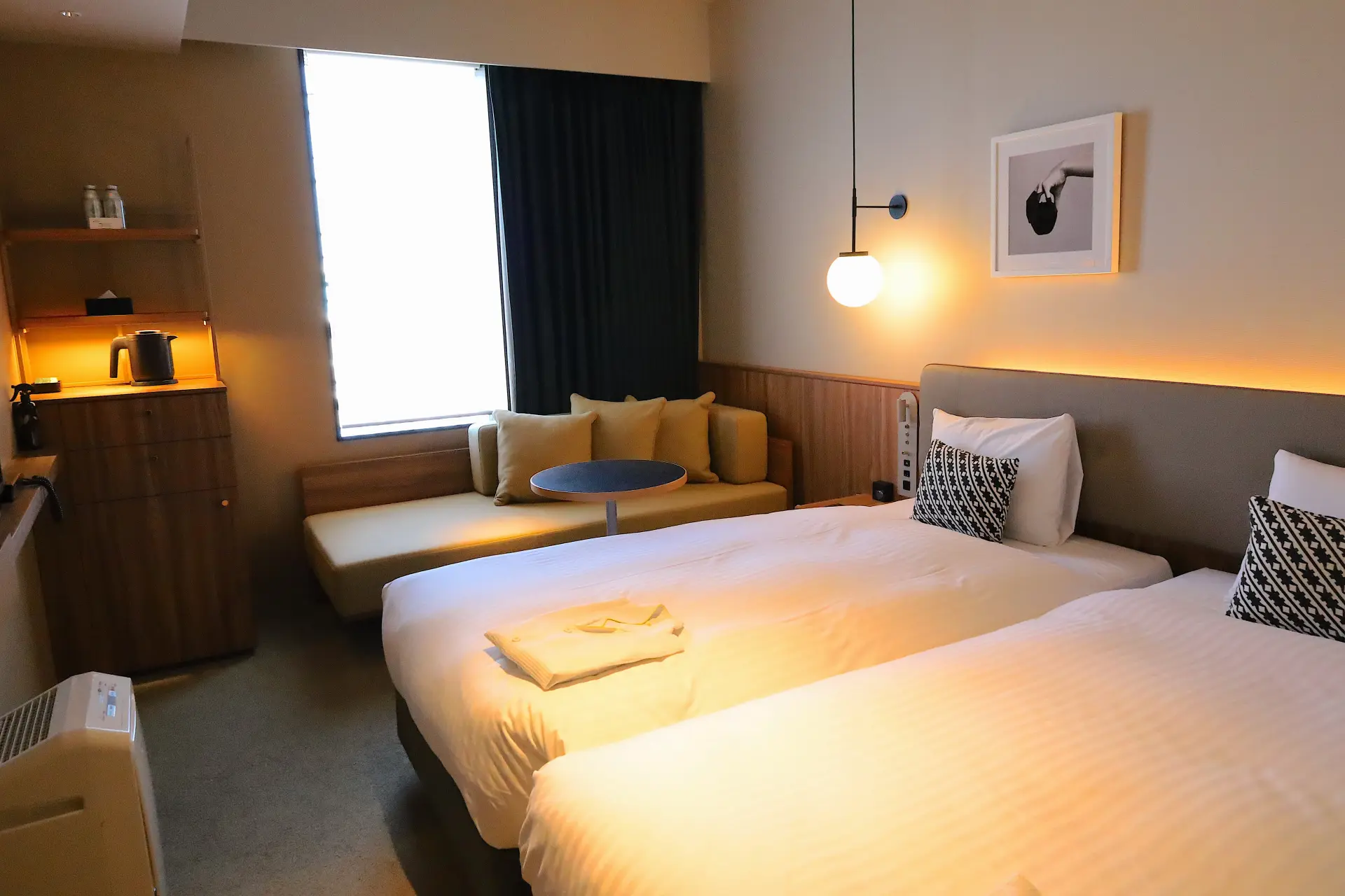 コンフォートツインには、1,000×1,950mmサイズのベッドを設置