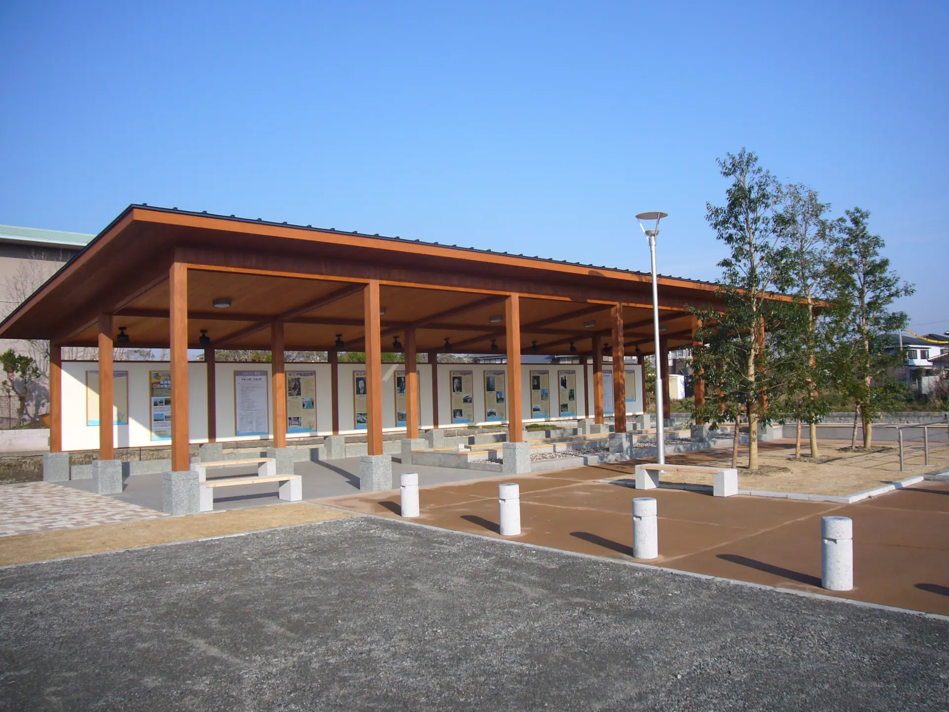 柳川市出身の文人の足跡に触れつつ足湯も楽しめるユニークなスポット