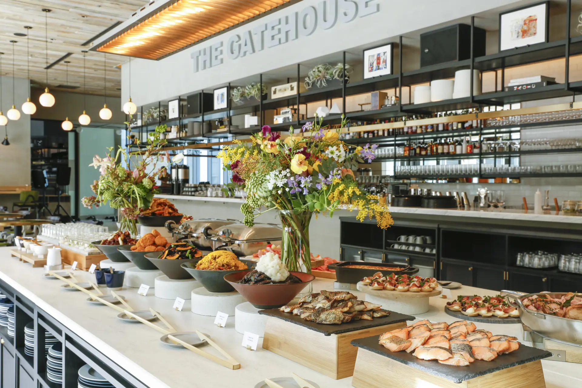 130種類以上の多彩な料理が並ぶ朝食ブッフェも好評