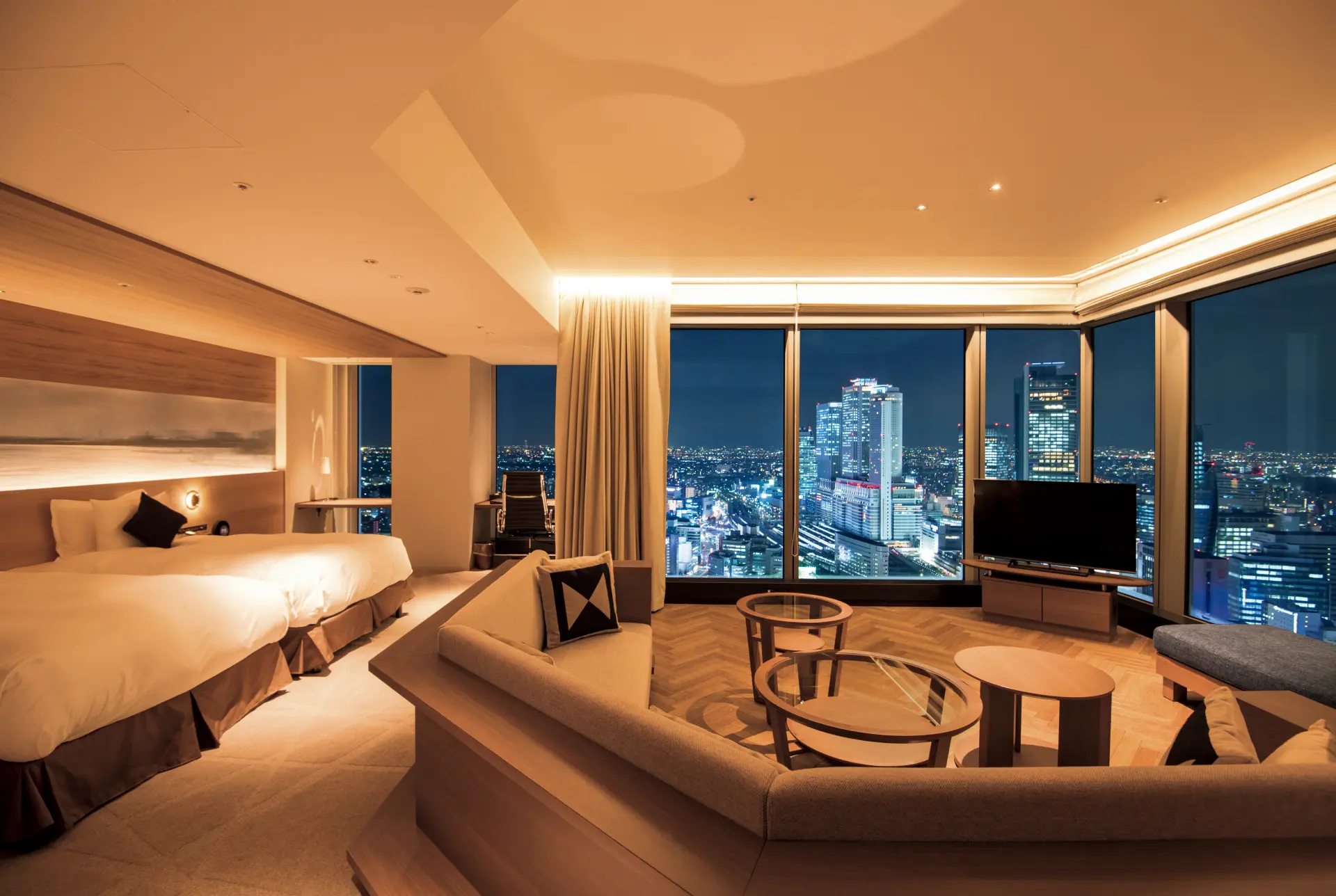 名古屋駅周辺の高層ビル群が一望できる「プレミアムコーナーツインルーム 名古屋ステーションビュー」