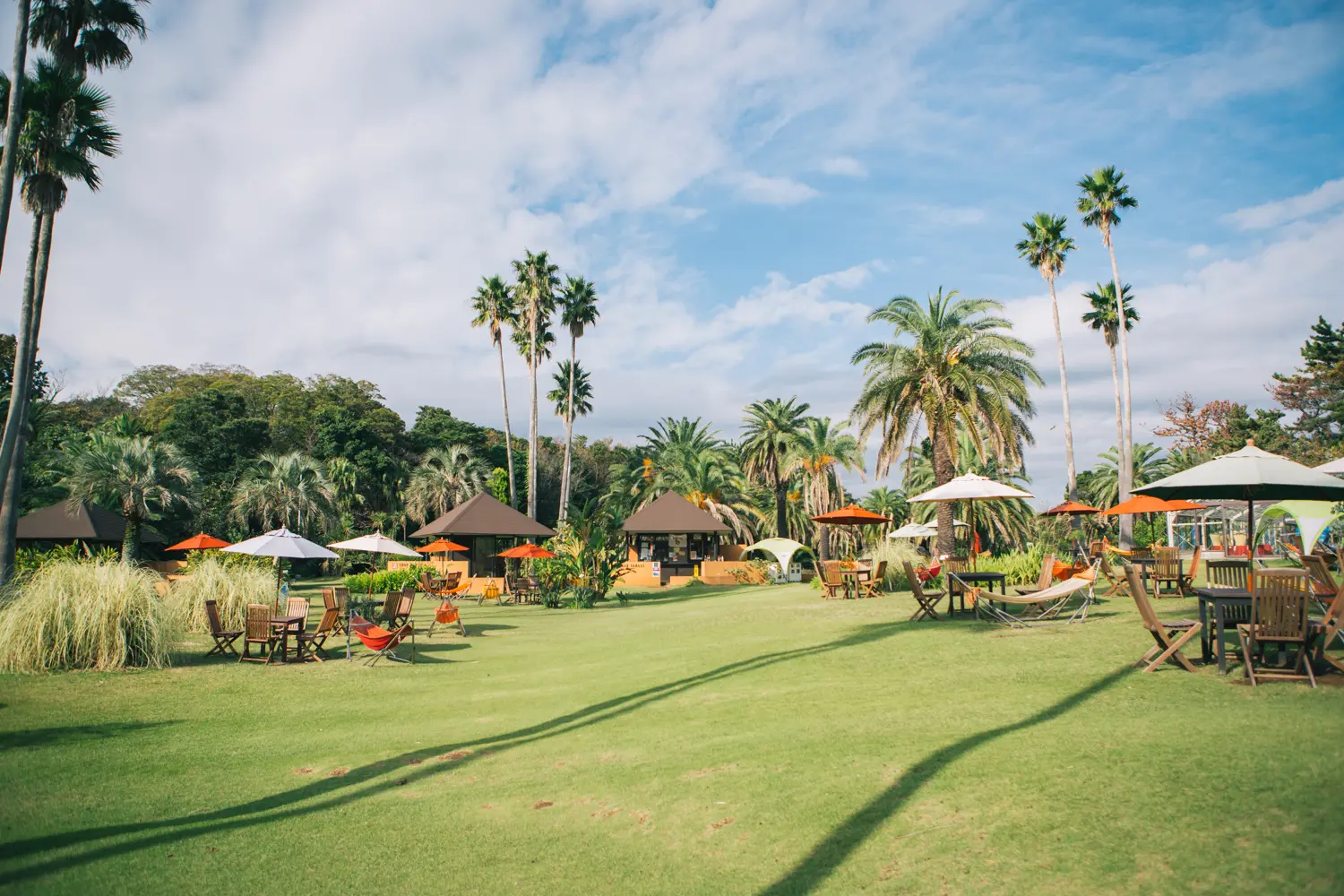 南国気分を味わえる初島のリゾート施設