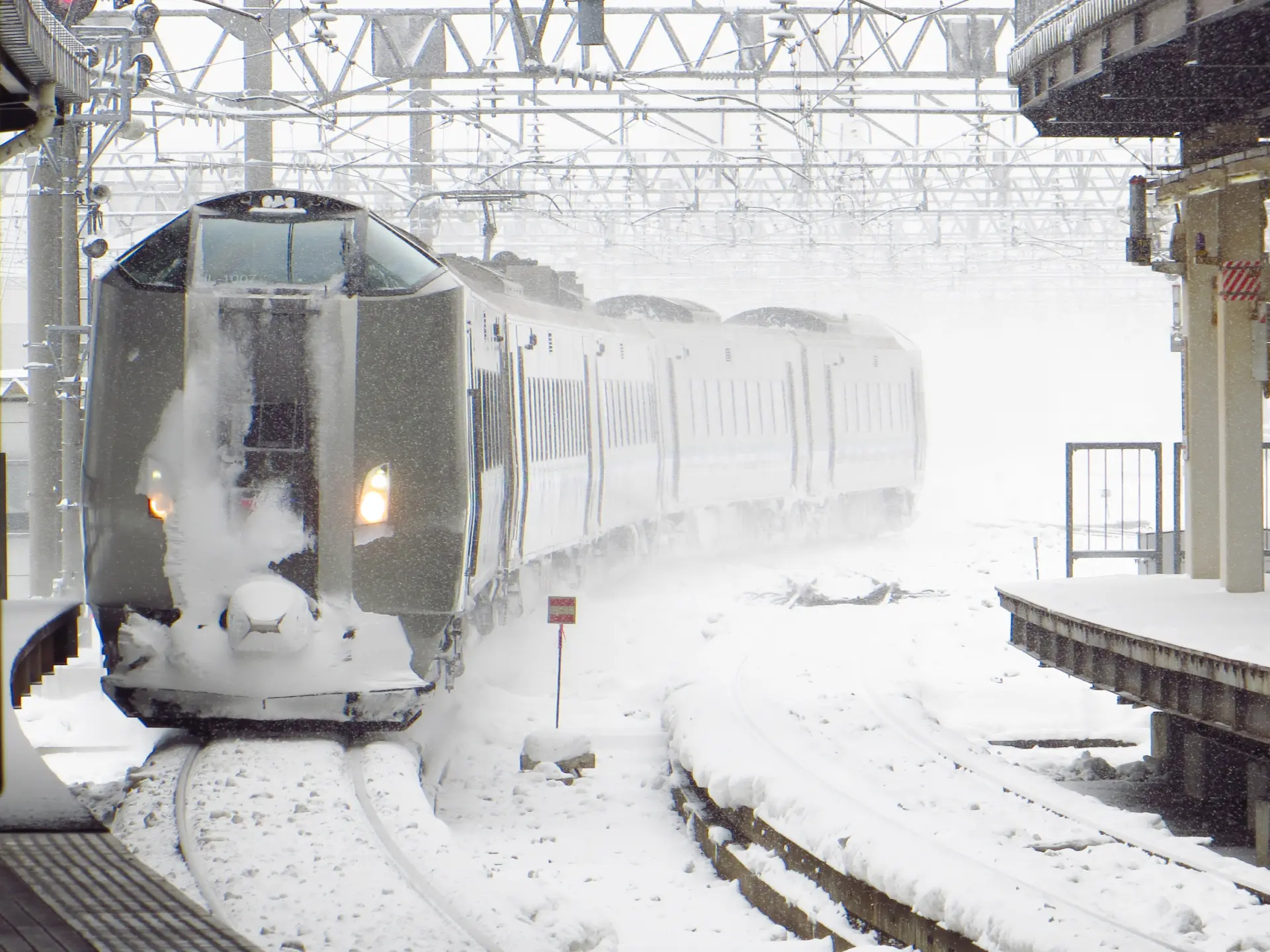 悪天候時の遅延を考慮して余裕のあるスケジュールを立てよう