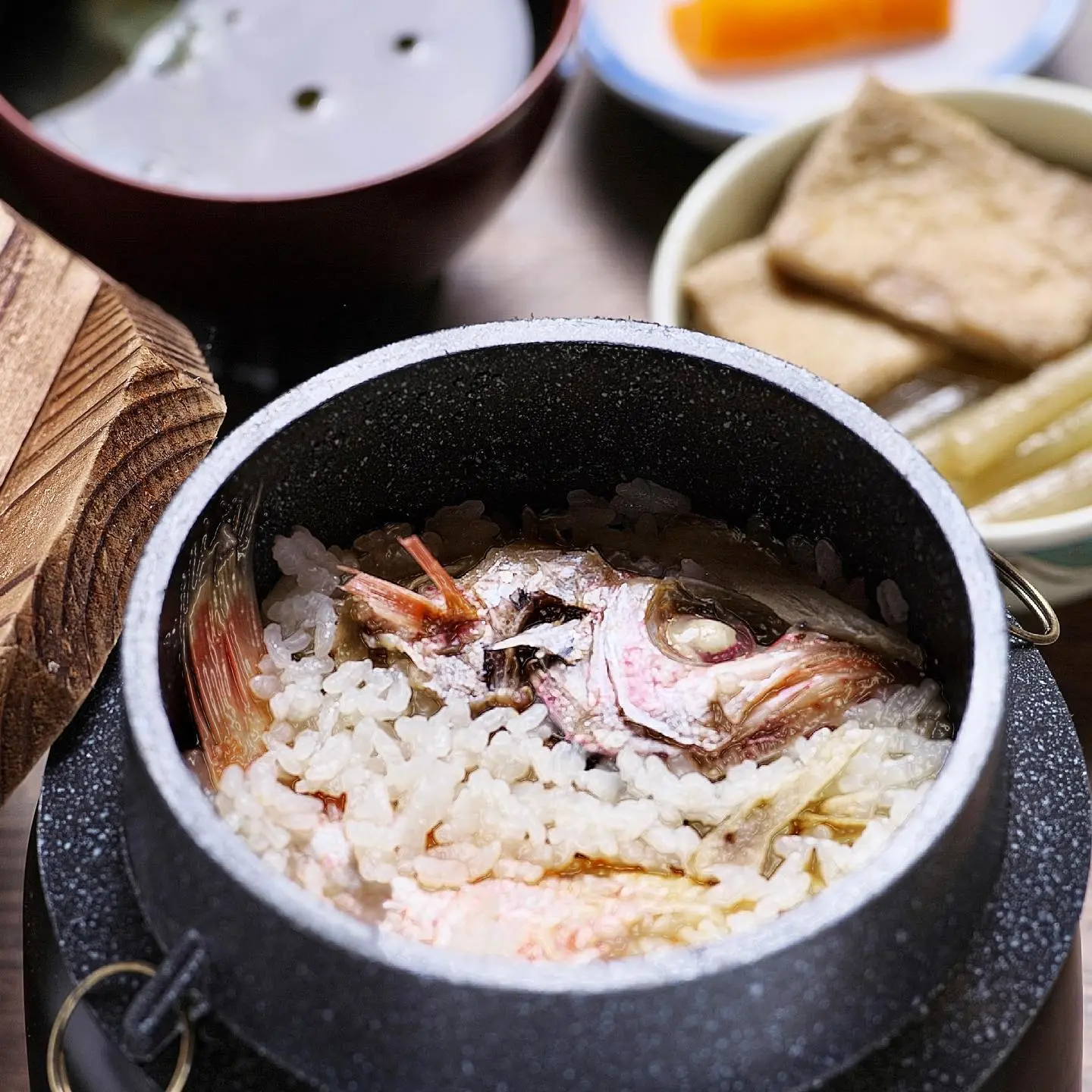 「のどぐろ釜飯」は脂のり豊かで旨みが濃厚