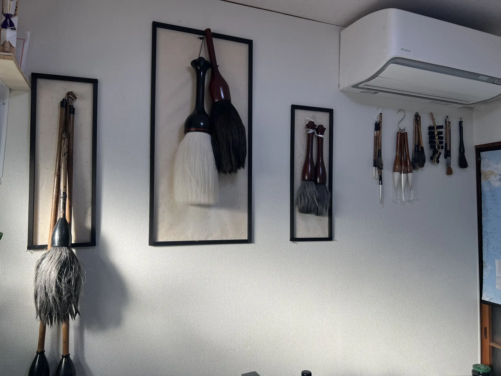 大小さまざまな筆