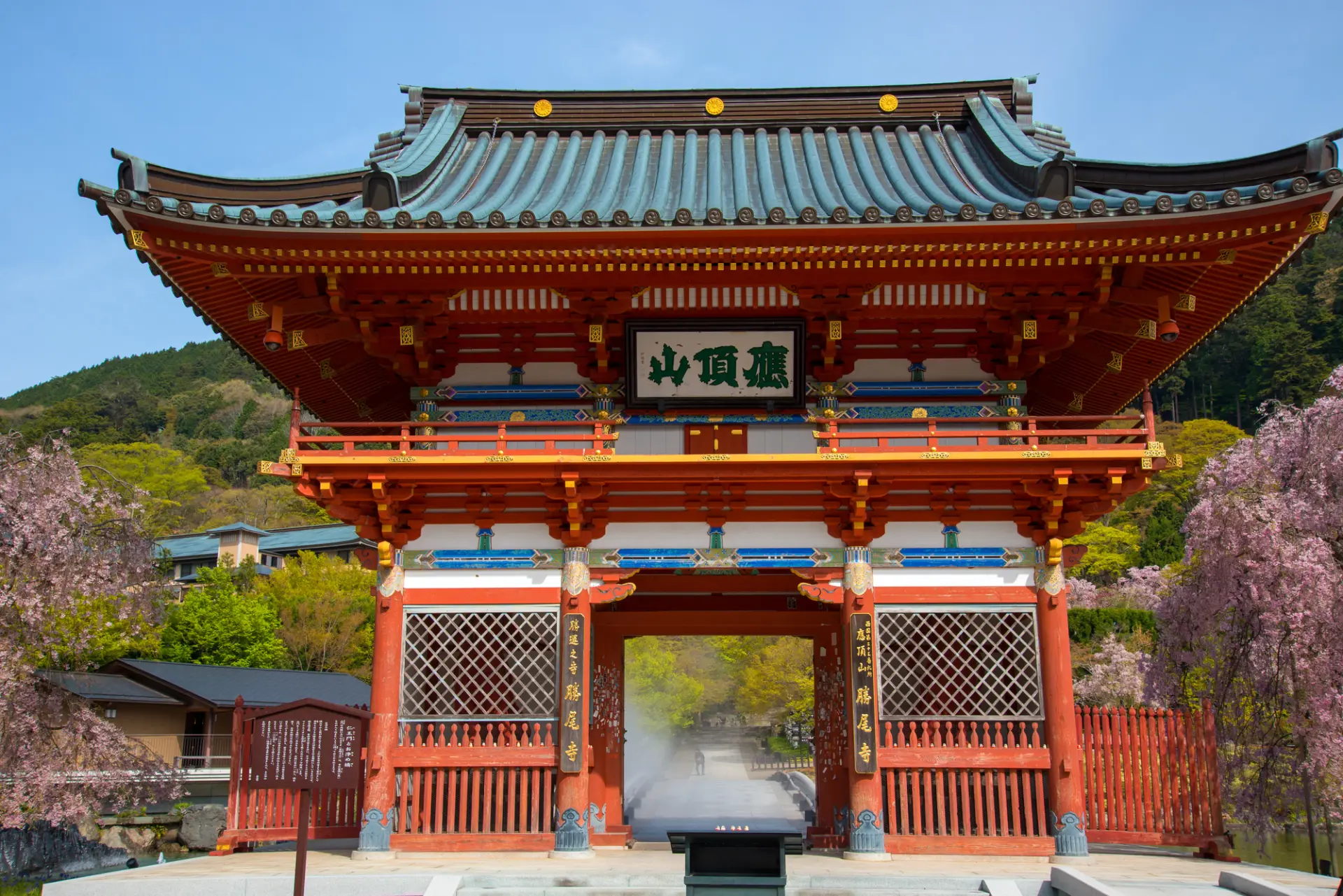 山門附近是景色優美的人氣拍照地點