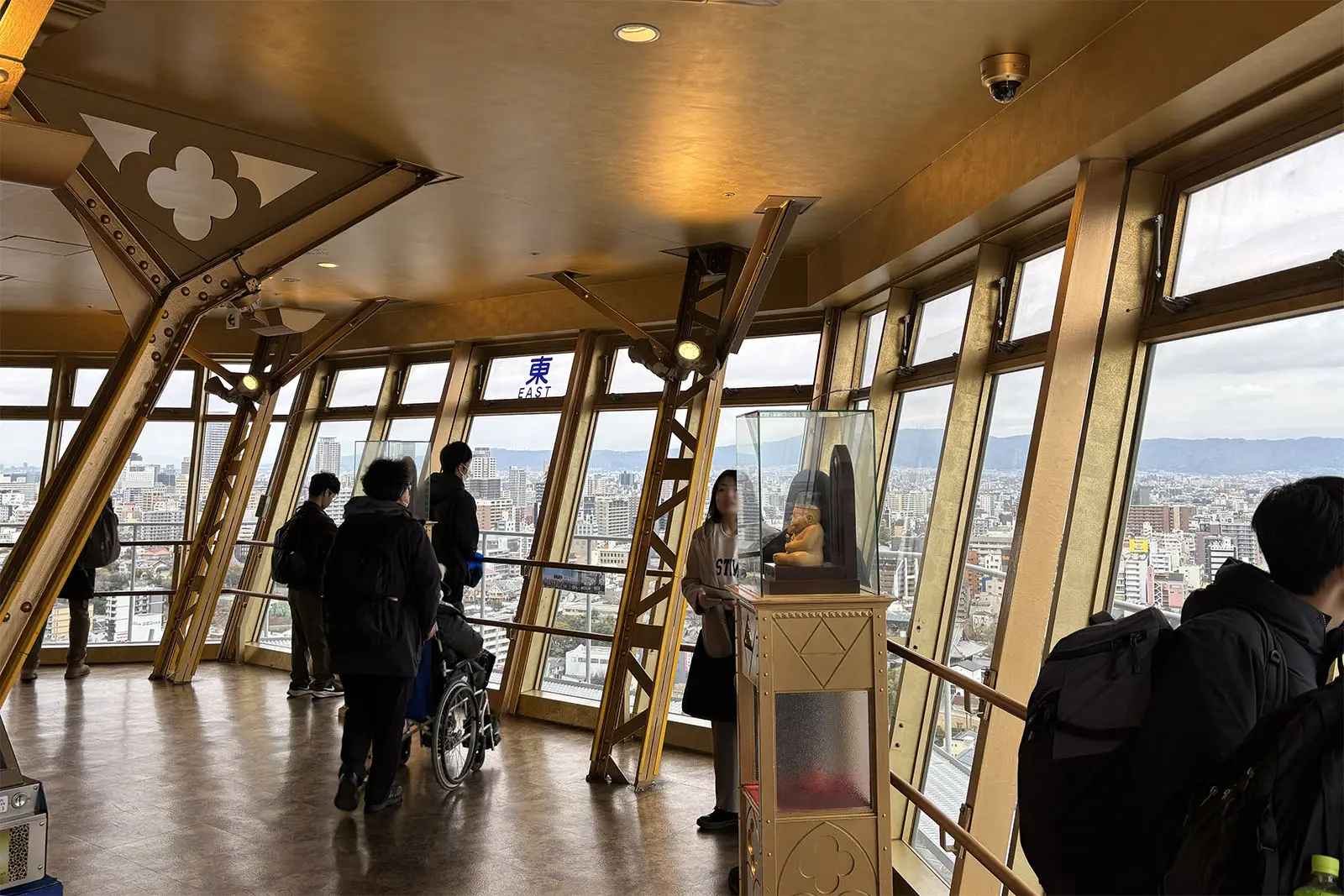 人気展望台の通天閣も、障害者手帳ホルダー用の割引入場料を設定している