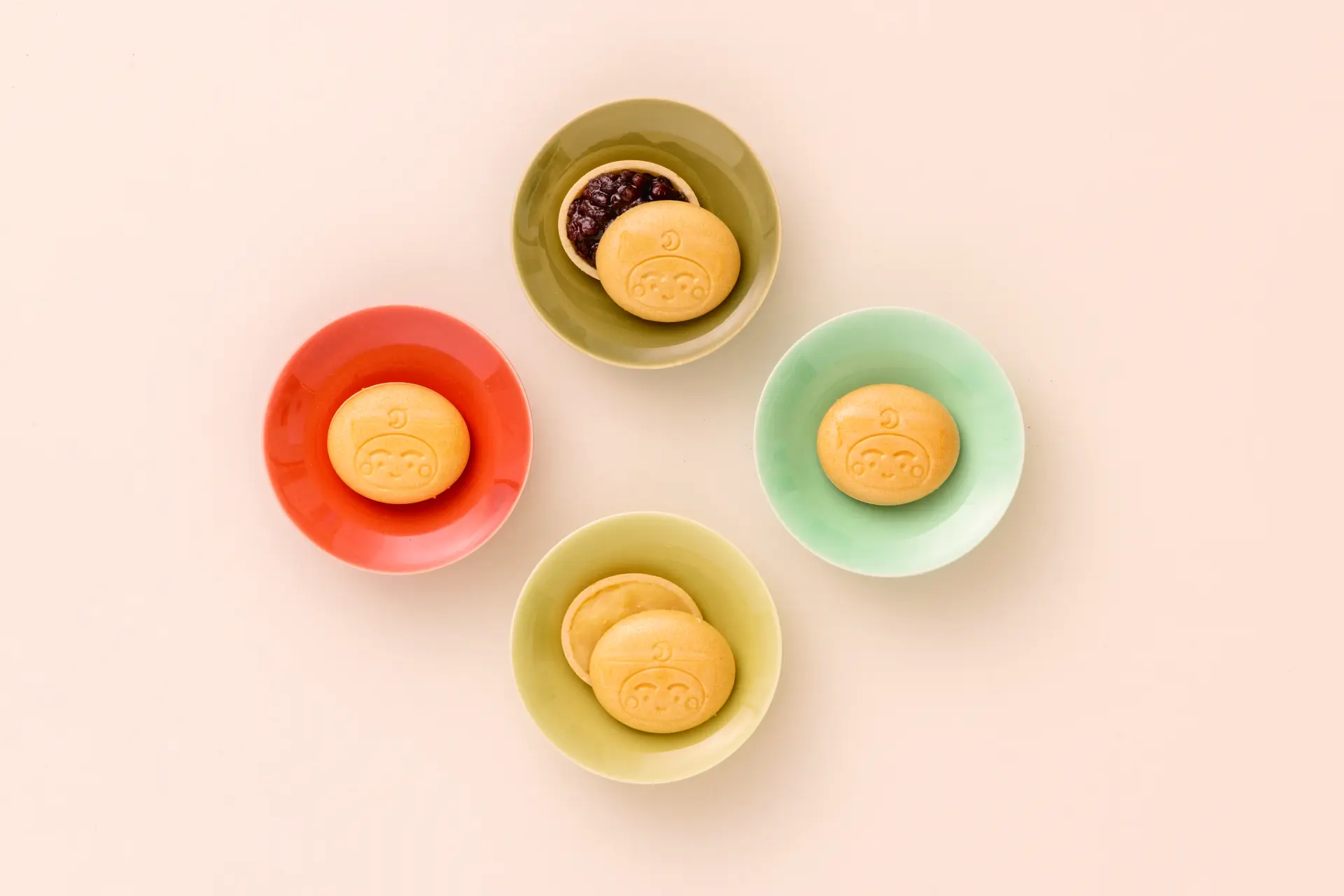 工場見学終わりに立ち寄りたいショップ。定番、限定品、新作と多彩なラインアップを誇る