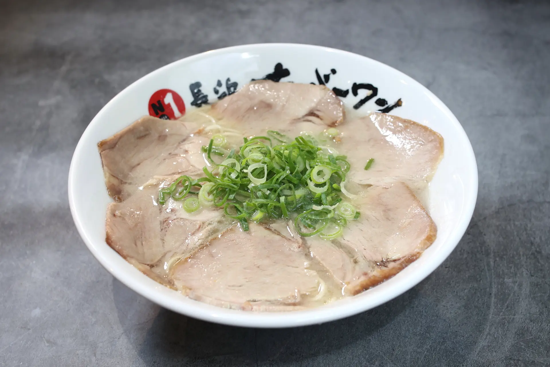 品尝叉烧入口即化的奢侈美味