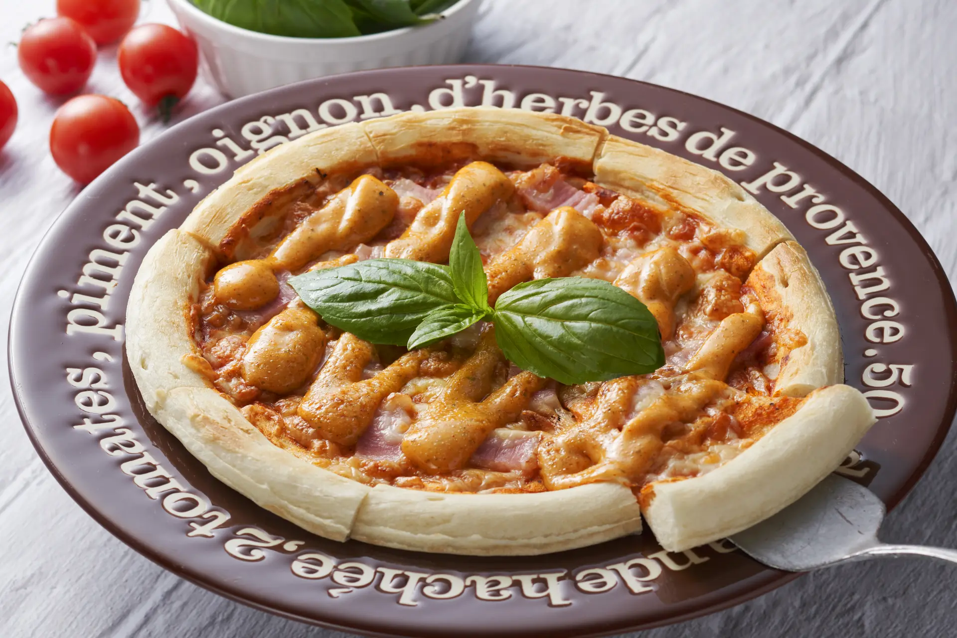 明太子的鮮味與羅勒香氣層層交疊