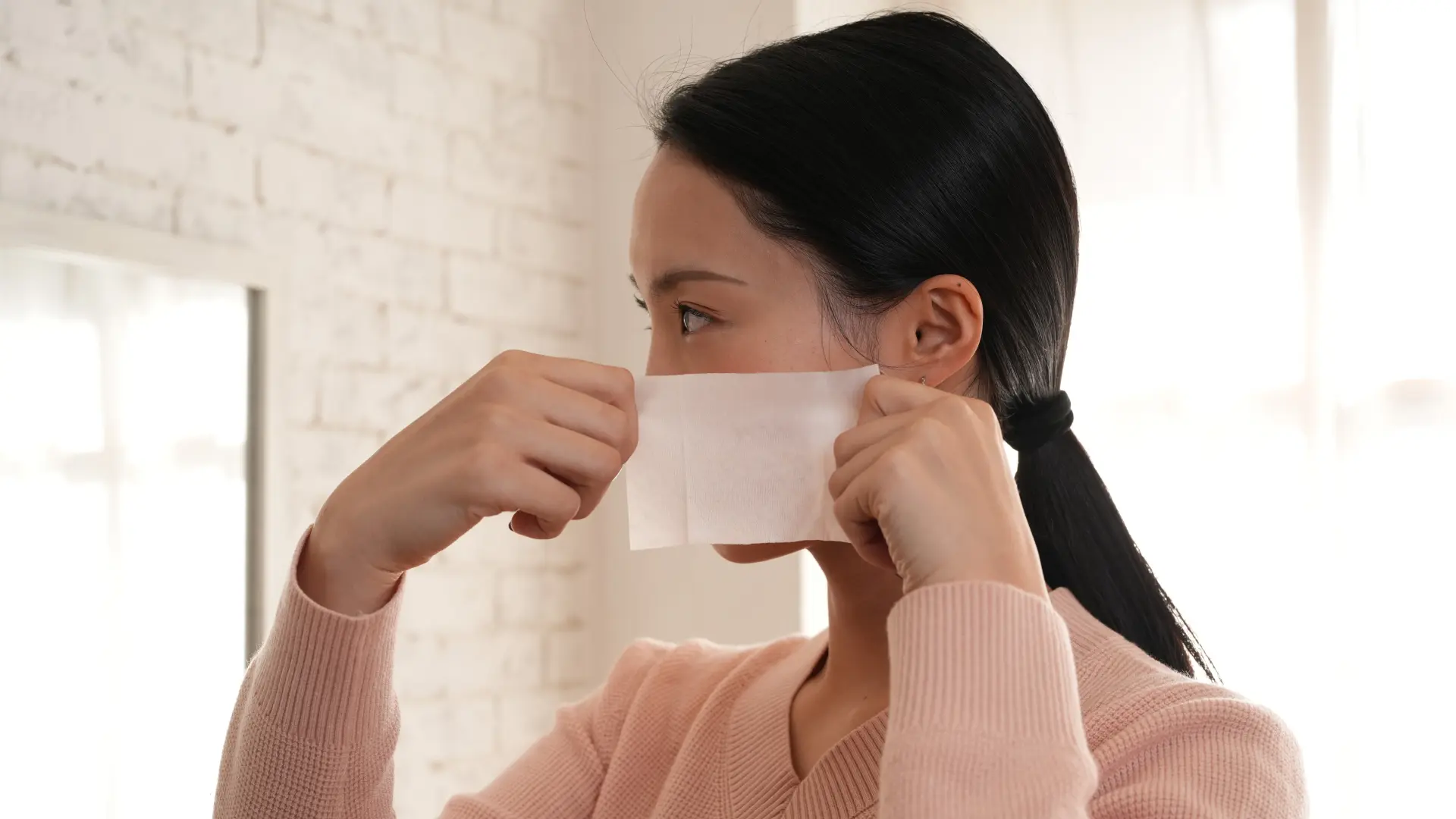 Because it is a square-shaped targeted pack, you can care for specific areas with pinpoint precision.