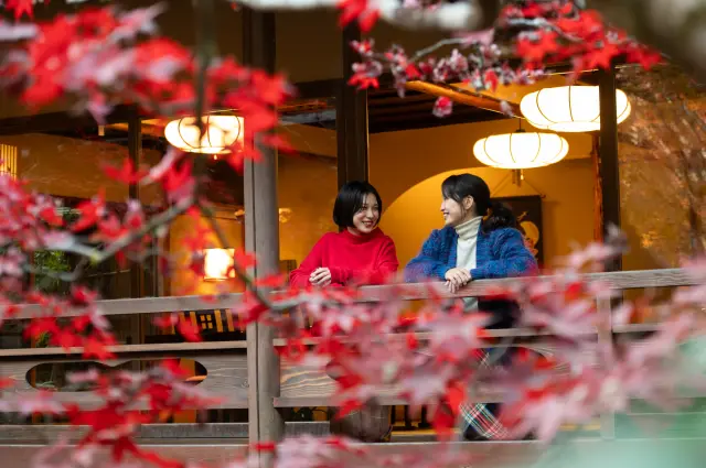 There are 38 detached buildings. Private rooms and shared rooms are available.