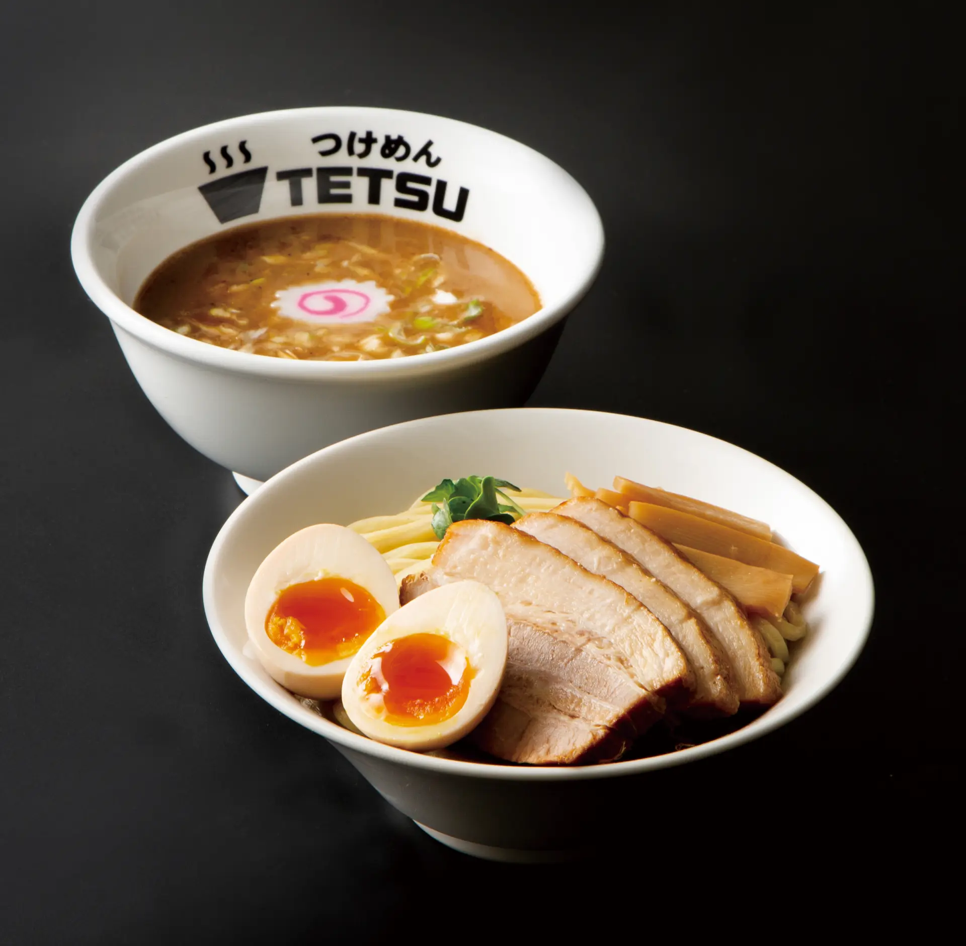 濃厚なスープともちもちの麺が絶品な看板メニューのつけめん