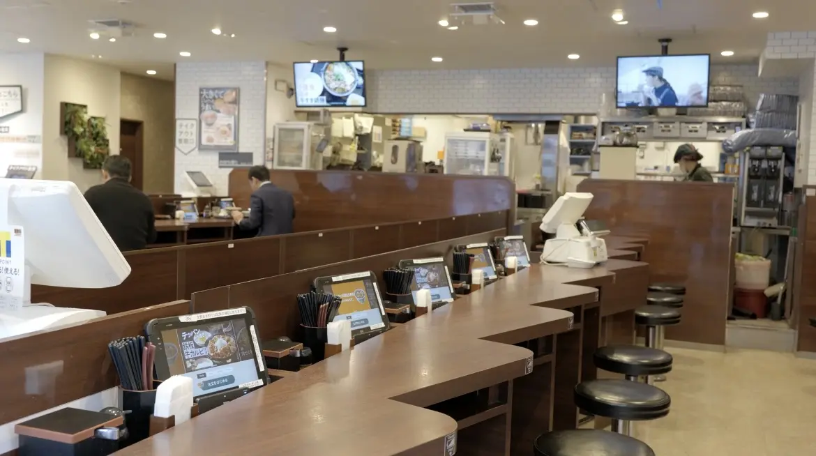 様々なシーンで幅広い層に利用されている「吉野家」