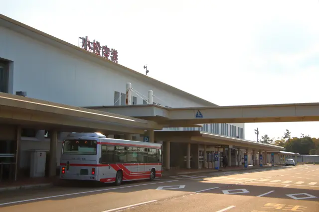 可從機場直達金澤站的機場巴士（利木津巴士）