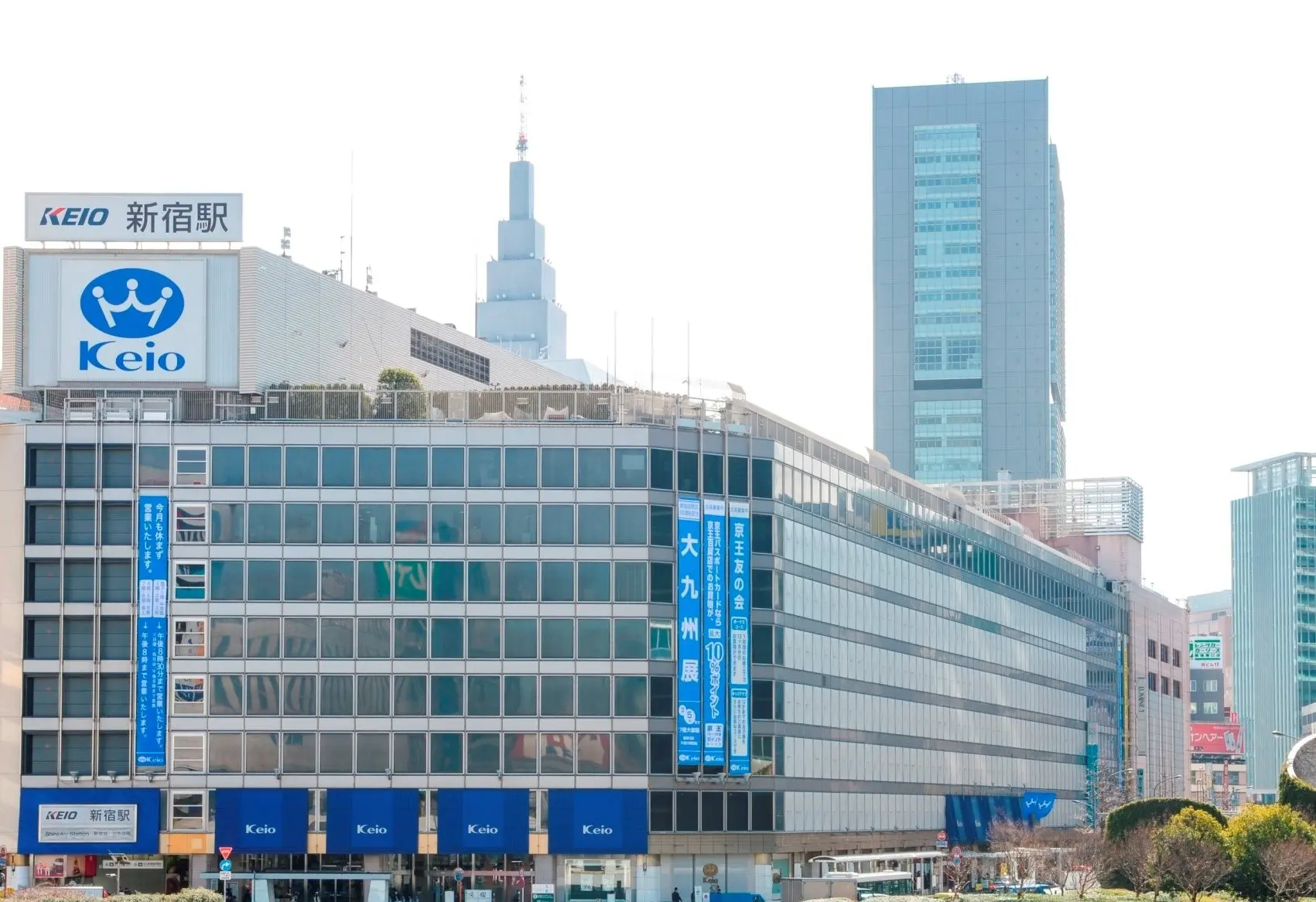 新宿駅直結!気軽に立ち寄りやすい「京王百貨店 新宿店」で快適ショッピング
