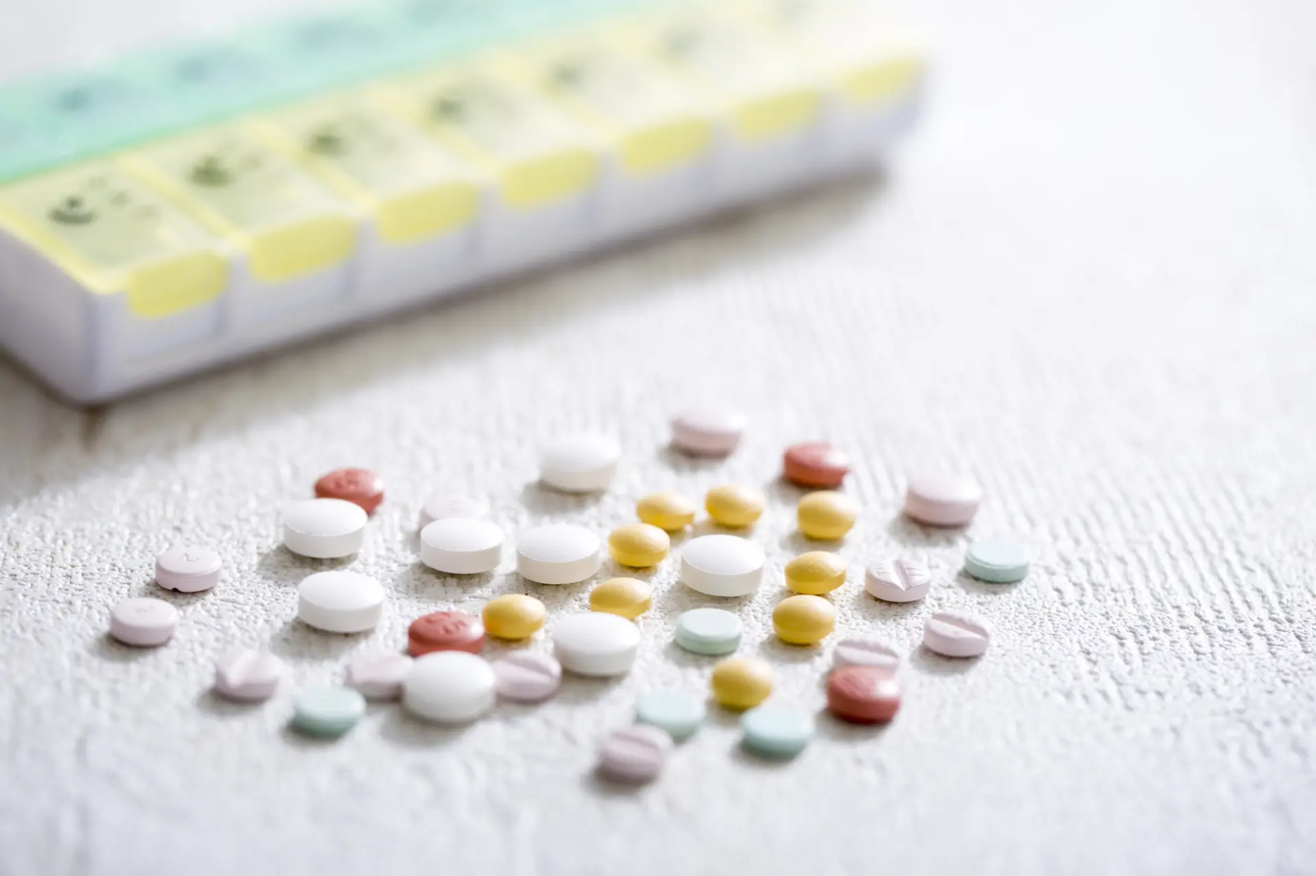 藥品與保健品建議不要一次買太多