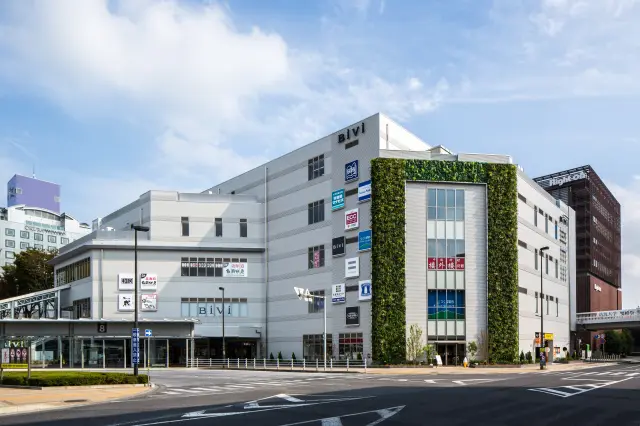 つくばエクスプレス「つくば」駅東口から徒歩すぐとアクセス抜群