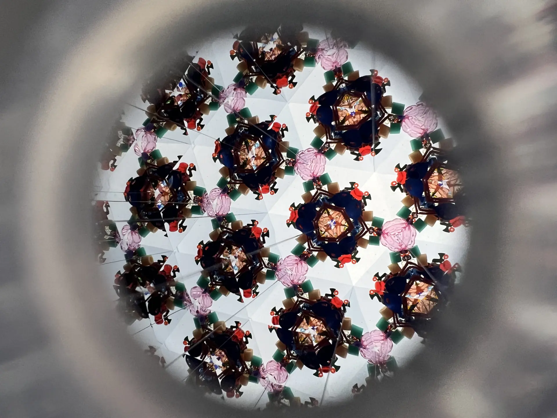 自作の万華鏡の映像