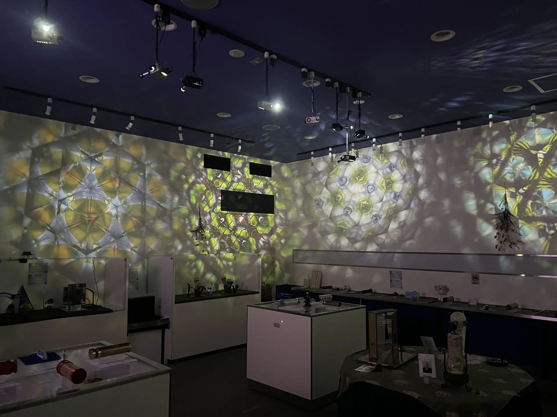 投影式の万華鏡