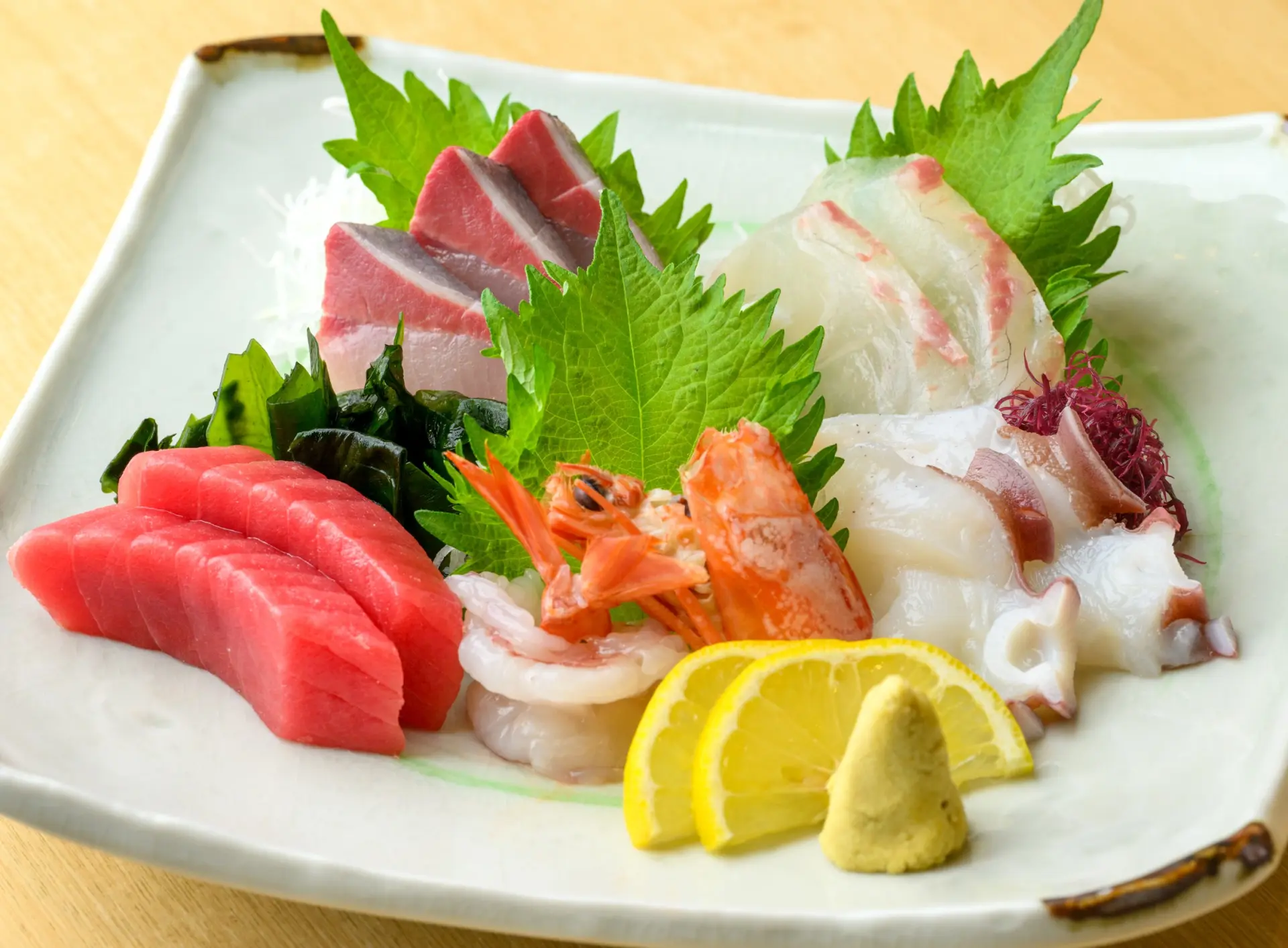 能一次品嚐5種新鮮海鮮美味的「五種生魚片拼盤」