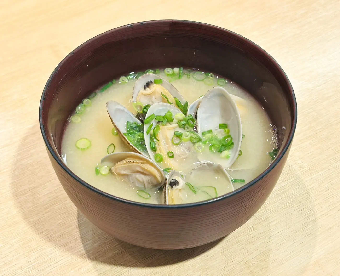 濃郁的高湯是襯托壽司的最佳配角