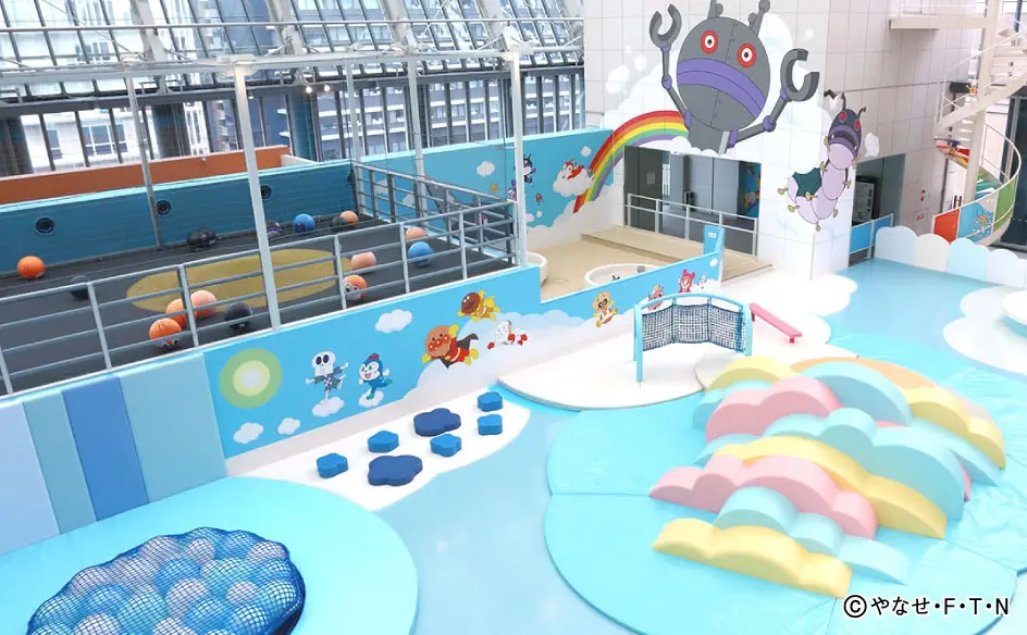 自由に体を動かして遊べるスペースも