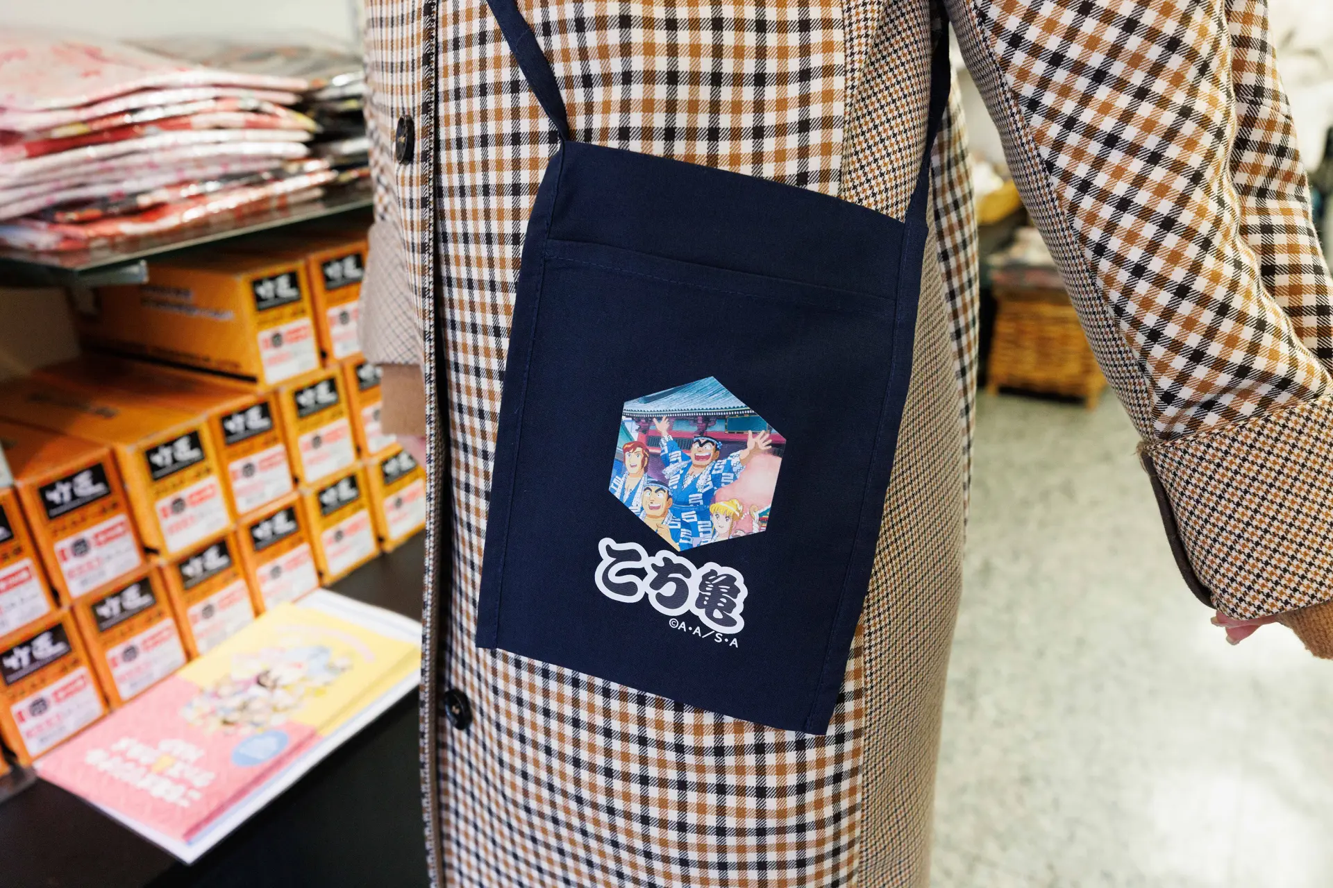 大人小孩都很好用的簡約小側背包