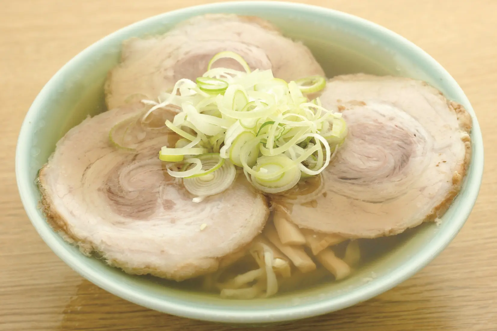 バラ肉を煮込んだ自家製チャーシュー「チャーシューメン」