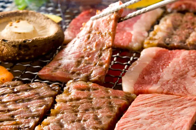 「ミヤチク焼肉食べ飲み放題」も堪能できる