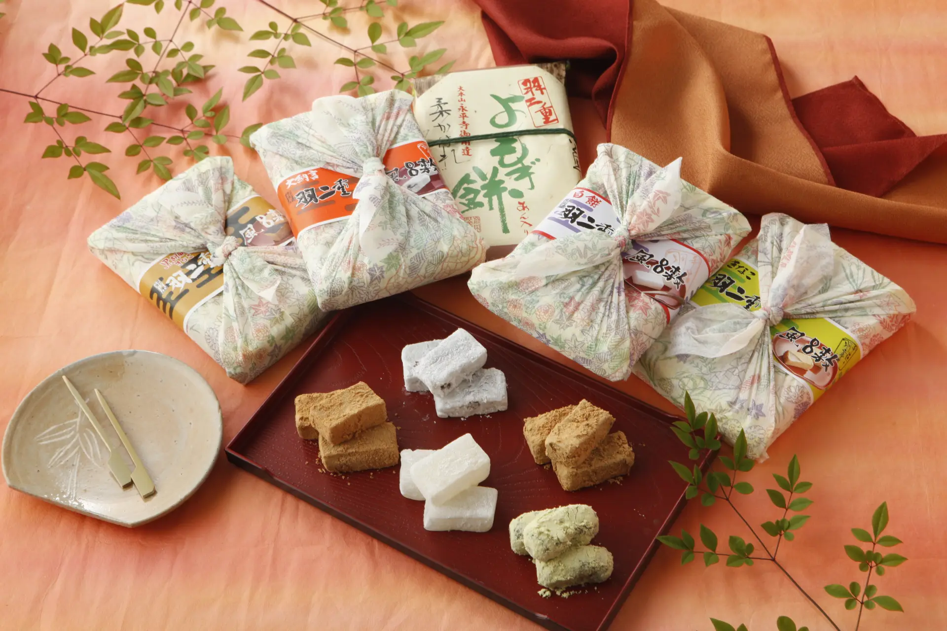 厚みがあり、弾力を楽しめる「羽二重風呂敷」