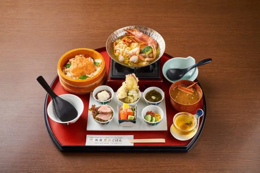 「加賀カニごはん」御膳の例