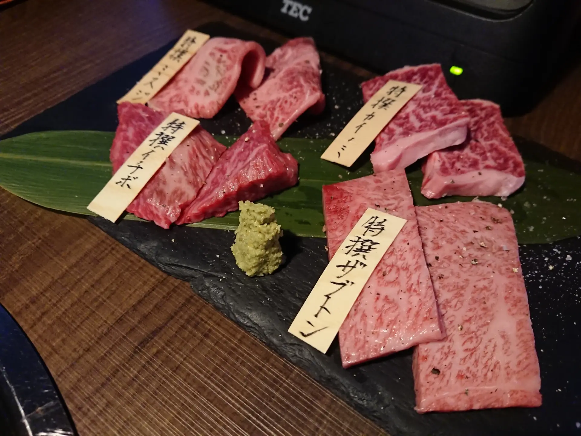 肉の濃厚な旨みが味わえる「鳥取和牛」