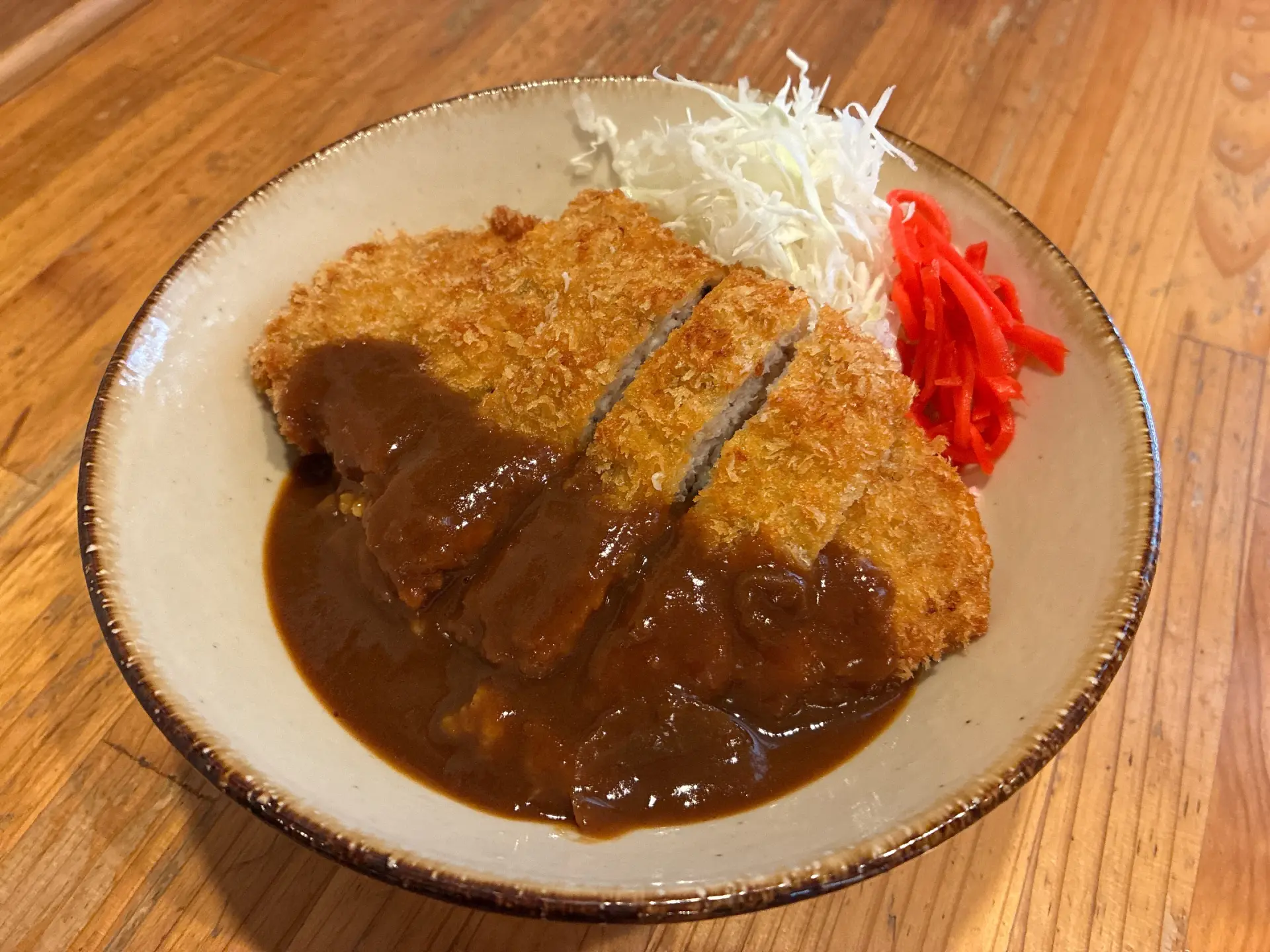 岡山名物「デミかつ丼」
