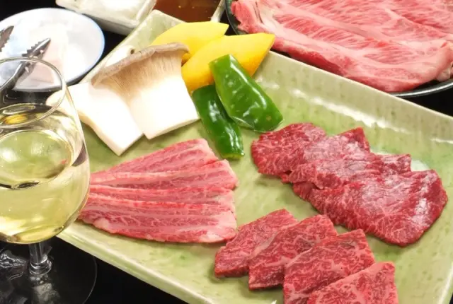 明石海峡大橋の美しい景色と神戸牛を堪能できるレストラン