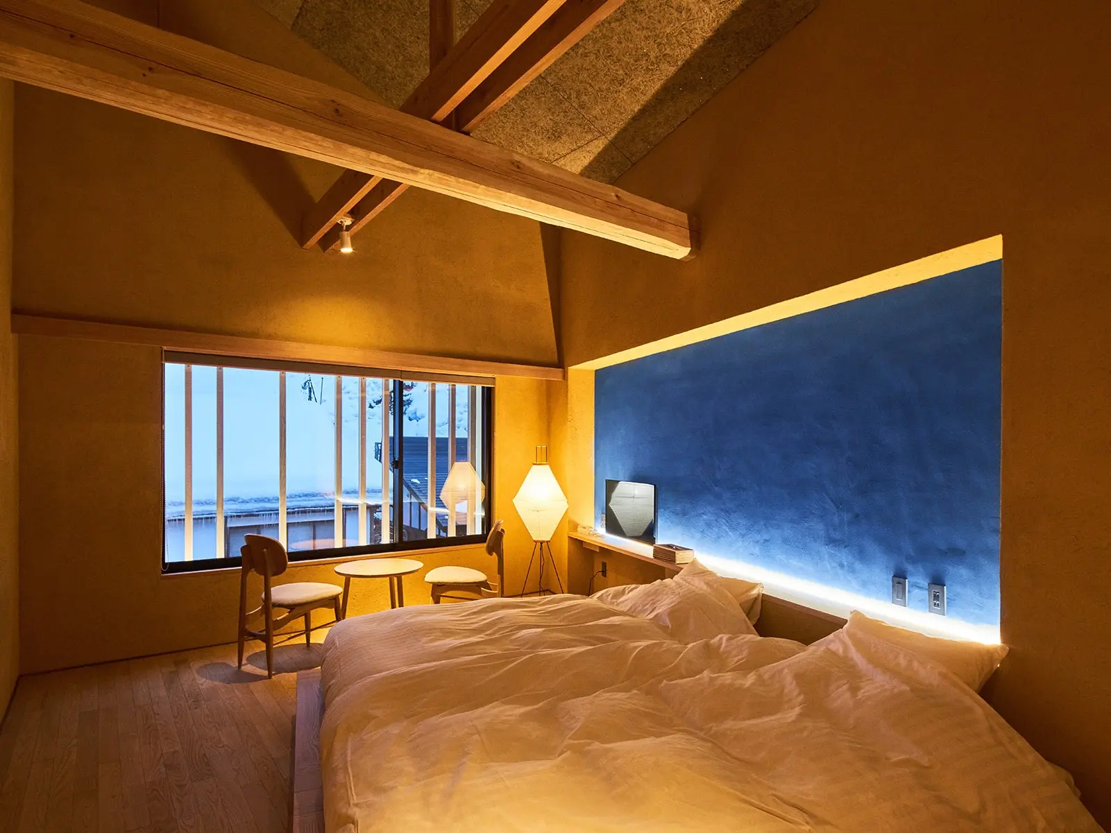 客室はモダンな雰囲気の洋室