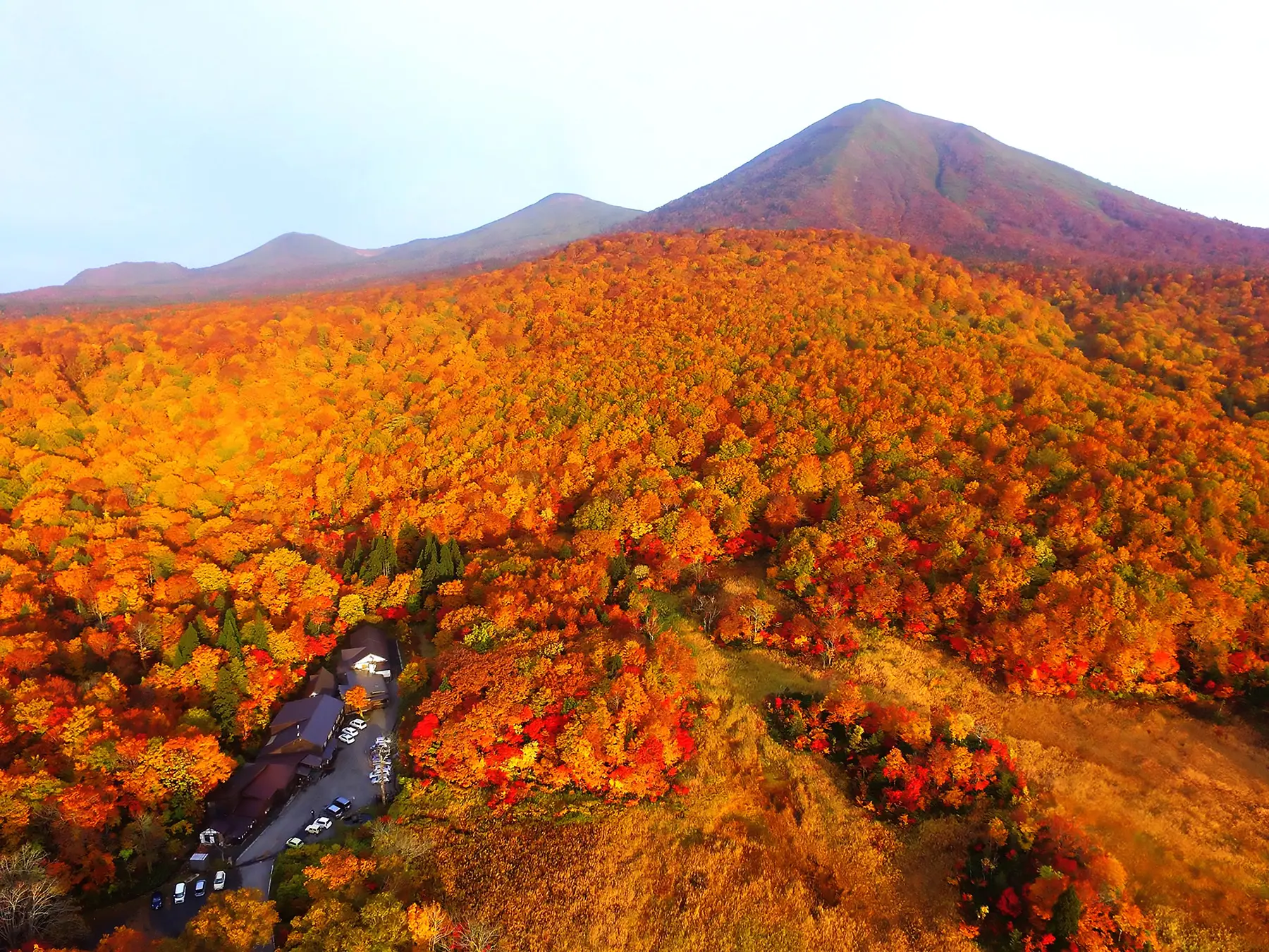 壮大な自然が広がる八甲田山麓に佇む温泉宿